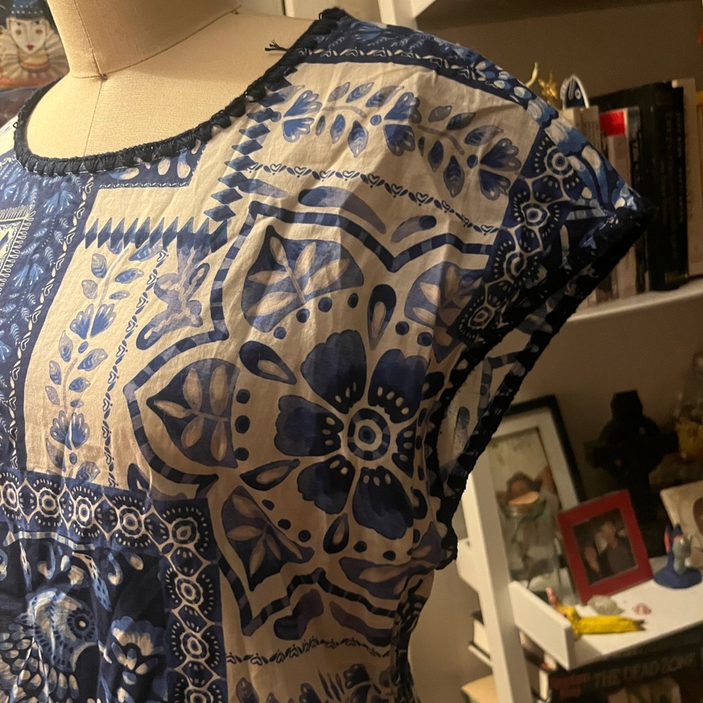 Linens tunic top patchwork tile design - Picture 3 of 7